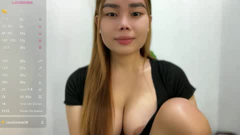 Shuvee Keiko Half Japanese  Half Pinay online show from March 1, 2026, 5:37 pm