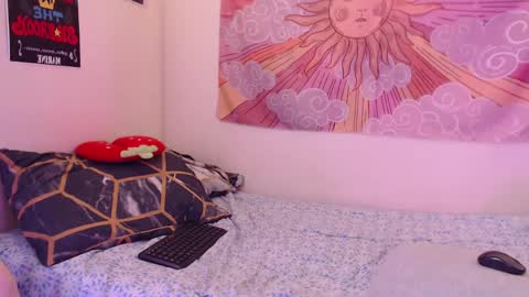 Eimy online show from April 18, 2026, 7:07 pm