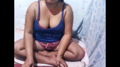 Hannah online show from April 16, 2026, 7:03 pm