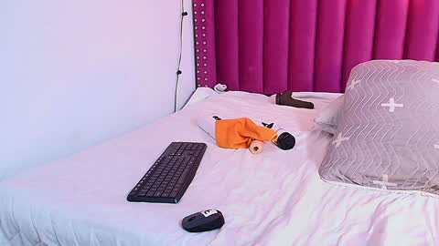 Snapshot of naughty_ebonyy chatting on December 13, 2024, 1:15 am SASHA online show from December 13, 2024, 1:15 am