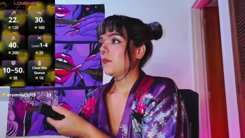 Snapshot of naughty_em_17 chatting on December 5, 2024, 6:32 am Em  please help me reach 100 thumbs up 3 online show from December 5, 2024, 6:32 am