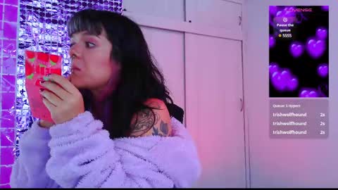 Snapshot of naughty_em_17 chatting on March 6, 2025, 12:30 pm Em  please help me reach 100 thumbs up 3 online show from March 6, 2025, 12:30 pm