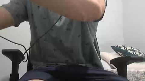 Snapshot of naughty_enzo chatting on March 8, 2025, 2:45 am Enzo online show from March 8, 2025, 2:45 am