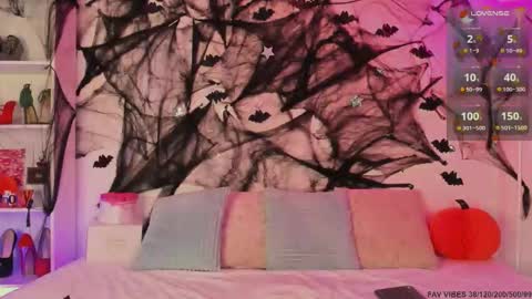 Snapshot of naughty_fun_room chatting on October 21, 2025, 10:21 pm HAPPY HOUR online show from October 21, 2025, 10:21 pm