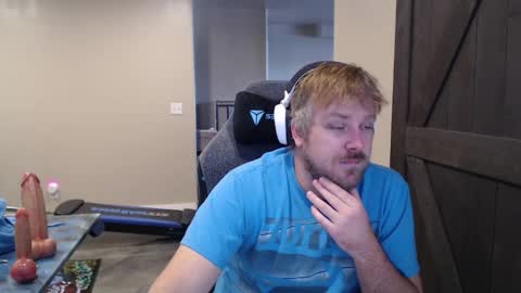 Snapshot of naughty_kinky1 chatting on March 17, 2026, 4:32 pm Naughty kinky1 online show from March 17, 2026, 4:32 pm