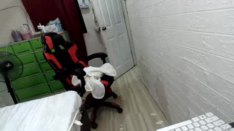 Snapshot of naughty_mariaxx chatting on January 25, 2025, 6:57 pm Maria online show from January 25, 2025, 6:57 pm