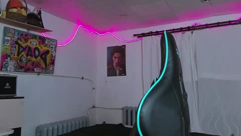 Snapshot of naughty_nik43 chatting on January 10, 2025, 4:09 pm Nik online show from January 10, 2025, 4:09 pm