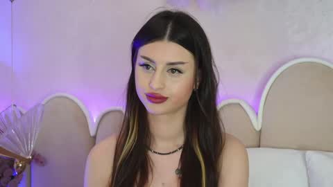 Snapshot of naughtyalicee chatting on April 6, 2026, 6:25 am naughtyalicee online show from April 6, 2026, 6:25 am