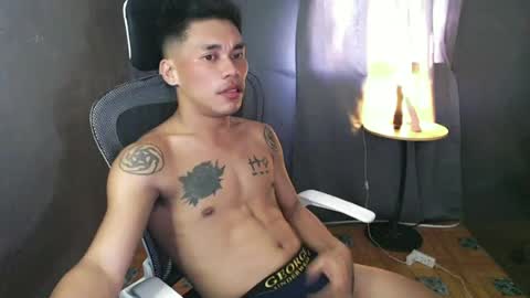 naughtyfuck_boy online show from June 19, 2026, 6:51 am