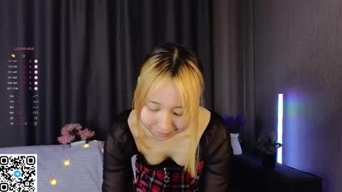 Lina online show from February 4, 2026, 6:14 pm