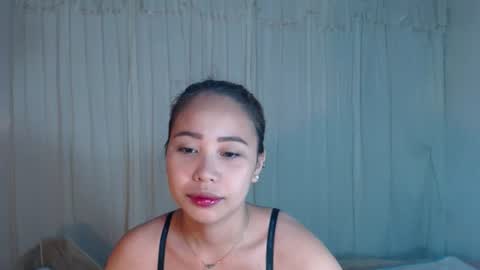 Snapshot of naughtyhotsexyjean chatting on June 19, 2026, 11:19 pm miss jean online show from June 19, 2026, 11:19 pm