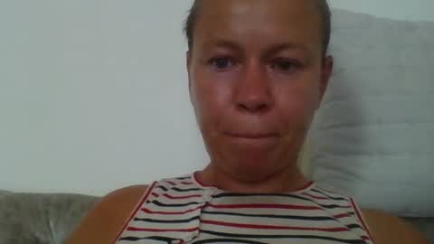 Snapshot of naughtyjennyblondeuk chatting on July 9, 2026, 2:32 pm naughtyjennyblondeuk online show from July 9, 2026, 2:32 pm