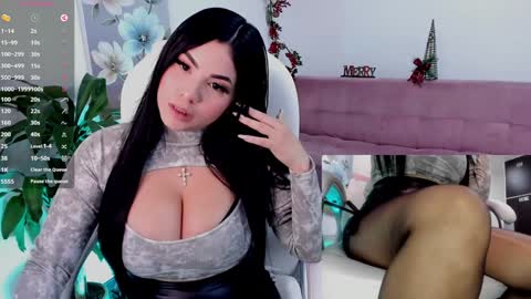 Snapshot of naugthyelli chatting on January 6, 2025, 8:39 pm online show from January 6, 2025, 8:39 pm