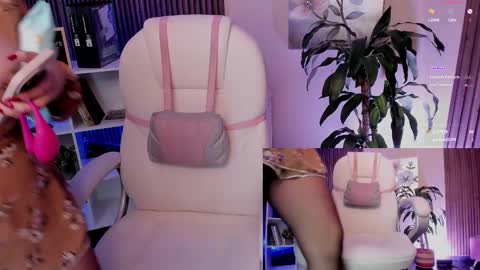 Snapshot of naugthyelli chatting on February 12, 2025, 11:51 pm online show from February 12, 2025, 11:51 pm