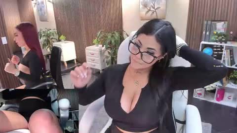 Snapshot of naugthyelli chatting on September 15, 2025, 7:36 pm online show from September 15, 2025, 7:36 pm