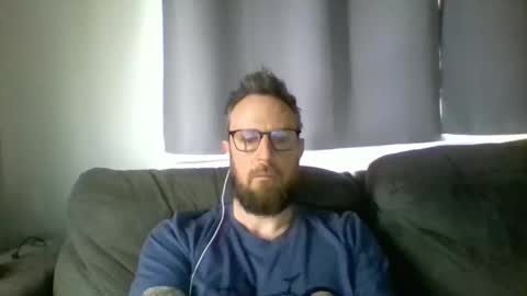 nawtydom1977 online show from April 1, 2026, 12:39 pm