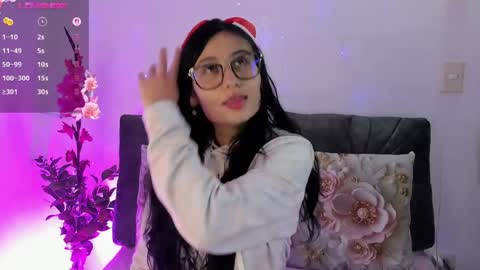 Naye  online show from May 30, 2026, 2:41 am