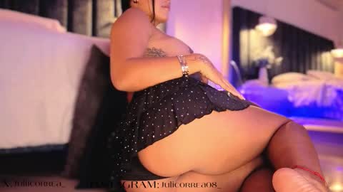 Juli  online show from October 16, 2025, 11:00 am