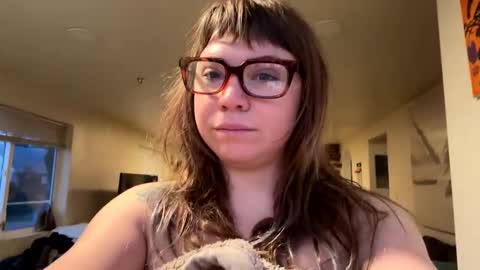 Nealiana online show from January 21, 2025, 3:32 pm