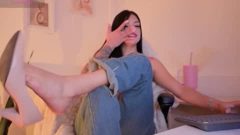 Hellen online show from February 7, 2026, 10:02 pm