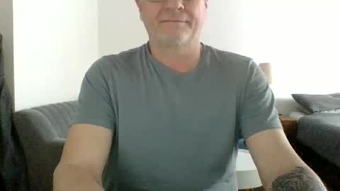 Snapshot of neckdown12 chatting on September 19, 2025, 9:37 pm neckdown12 online show from September 19, 2025, 9:37 pm