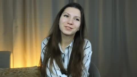 Kira online show from April 27, 2026, 7:12 pm