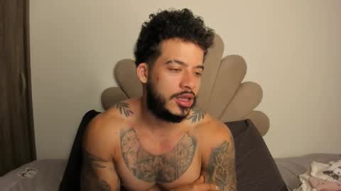 Nei turn green online show from October 9, 2025, 9:51 am