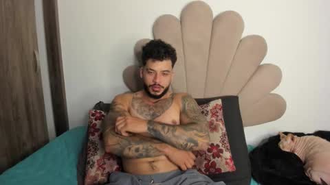 Nei turn green online show from October 22, 2025, 2:12 am