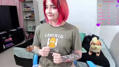 Snapshot of neeko_lol_ chatting on September 29, 2025, 9:25 am Geek Nicole im Neeko UwU online show from September 29, 2025, 9:25 am