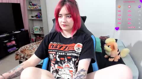 Snapshot of neeko_lol_ chatting on September 30, 2025, 10:09 am Geek Nicole im Neeko UwU online show from September 30, 2025, 10:09 am