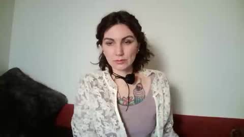 nefertiti_queen online show from January 31, 2026, 9:35 pm