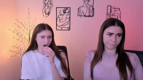 Snapshot of nekky_mouse chatting on July 14, 2026, 9:25 am Meow online show from July 14, 2026, 9:25 am