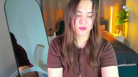 Snapshot of nelie_evans chatting on June 11, 2026, 5:22 pm nelie_evans online show from June 11, 2026, 5:22 pm
