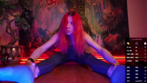 Snapshot of nelke_sun chatting on December 9, 2024, 6:23 am Dany online show from December 9, 2024, 6:23 am