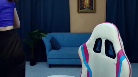 Nelli online show from February 28, 2026, 8:10 pm