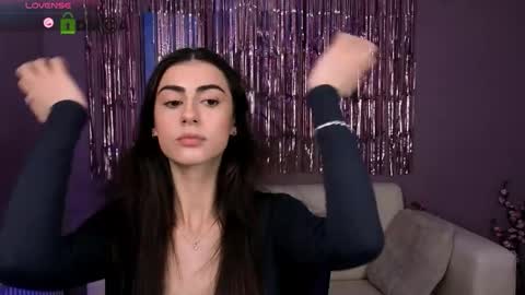 Snapshot of nellyfae chatting on February 24, 2026, 10:13 am nellyfae online show from February 24, 2026, 10:13 am