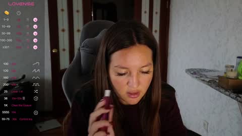 Snapshot of nellyfischer chatting on December 2, 2024, 8:52 am Nelly online show from December 2, 2024, 8:52 am