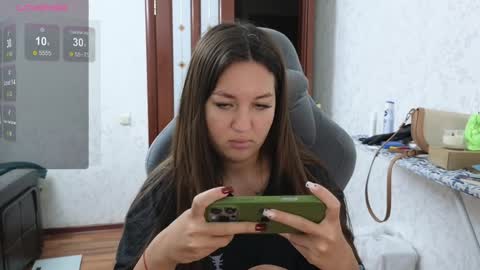 Snapshot of nellyfischer chatting on December 8, 2024, 4:39 pm Nelly online show from December 8, 2024, 4:39 pm