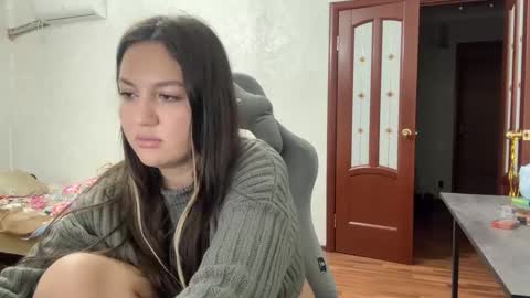 Snapshot of nellyfischer chatting on February 17, 2025, 5:10 pm Nelly online show from February 17, 2025, 5:10 pm