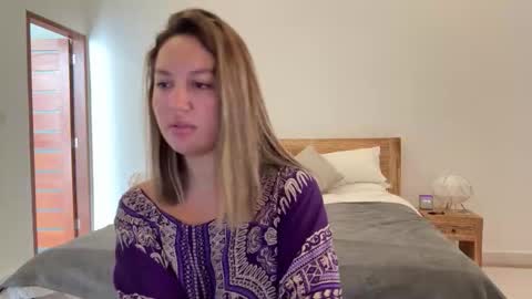 Snapshot of nellyfischer chatting on September 23, 2025, 2:47 am Nelly online show from September 23, 2025, 2:47 am