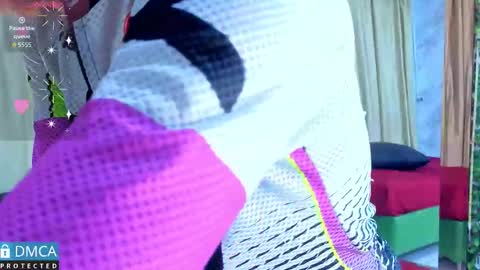 Salome Nena cupcake online show from February 3, 2026, 12:10 pm