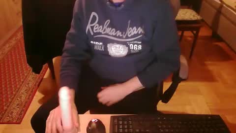 Snapshot of neno89654 chatting on February 9, 2026, 5:00 am neno89654 online show from February 9, 2026, 5:00 am