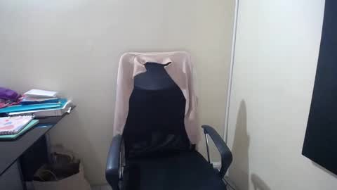 Snapshot of neny445 chatting on December 7, 2024, 1:18 pm kelly lopez online show from December 7, 2024, 1:18 pm