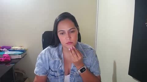 Snapshot of neny445 chatting on December 20, 2024, 1:33 pm kelly lopez online show from December 20, 2024, 1:33 pm