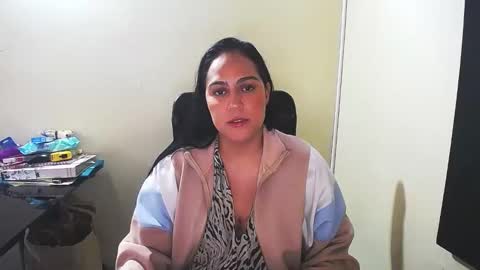 Snapshot of neny445 chatting on January 21, 2025, 1:00 pm kelly lopez online show from January 21, 2025, 1:00 pm