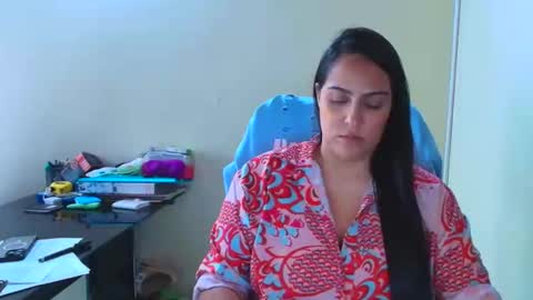 Snapshot of neny445 chatting on October 25, 2025, 5:30 pm kelly lopez online show from October 25, 2025, 5:30 pm