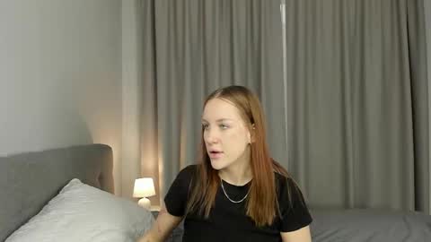 Snapshot of neny_boom chatting on February 27, 2026, 10:15 am Nina online show from February 27, 2026, 10:15 am