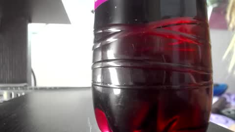 Snapshot of neoyipercy chatting on October 28, 2025, 6:43 pm neoyipercy online show from October 28, 2025, 6:43 pm