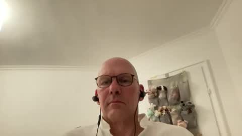 neptunofatlantis online show from April 8, 2026, 11:27 pm