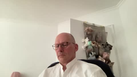 neptunofatlantis online show from April 16, 2026, 1:12 pm